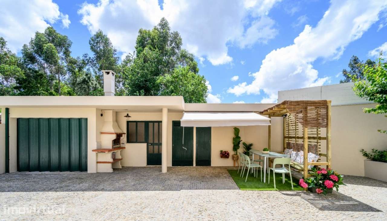 Moradia V4 remodelada com jardim para venda na Maia - Grande imagem: 4/24
