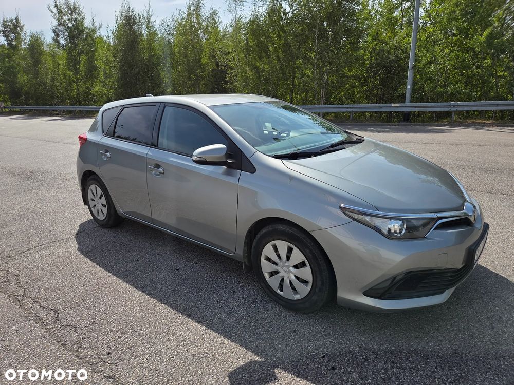 Toyota Auris 1.33 VVT-i Active - 2