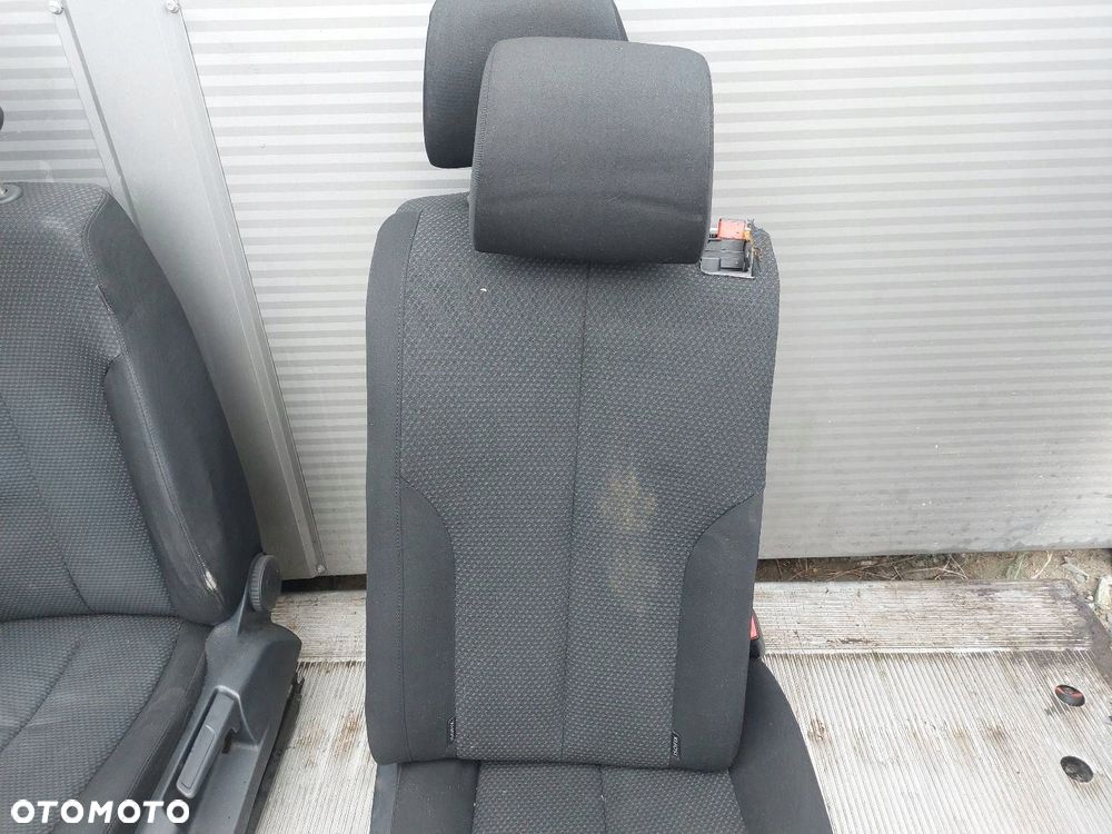 FOTELE KOMPLET LEWY PRAWY KANAPA TYŁ  VOLKSWAGEN PASSAT B6 - 6
