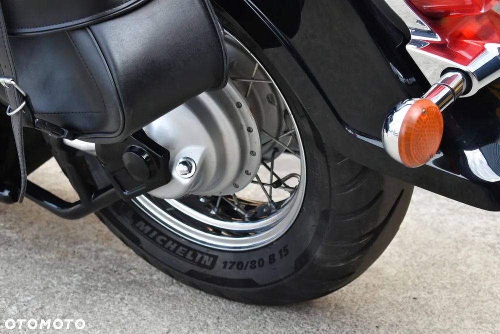 Suzuki VL 800 Volusia - Boulevard C50 - 16