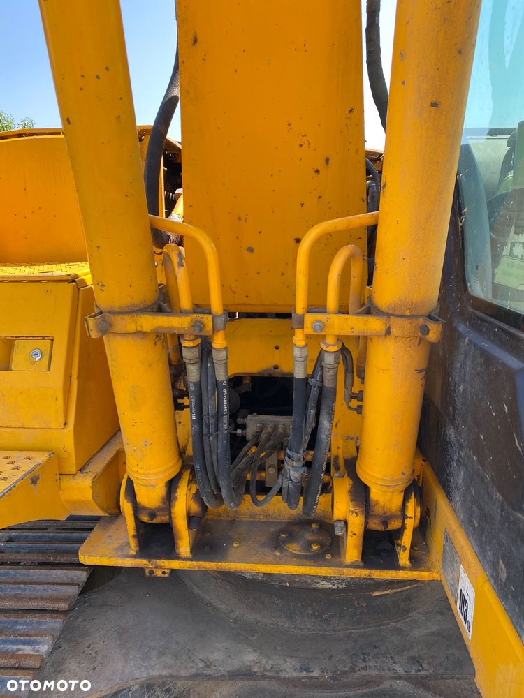JCB JS130 - 6