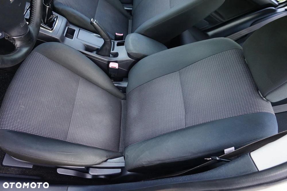 Mitsubishi Lancer - 25