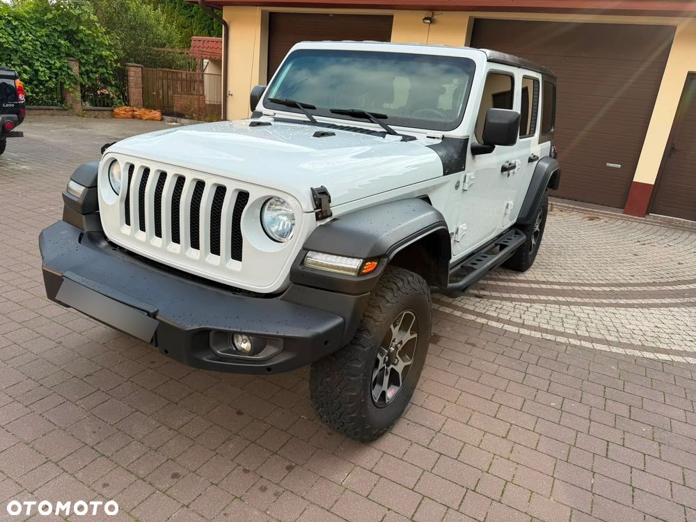 Jeep Wrangler - 11