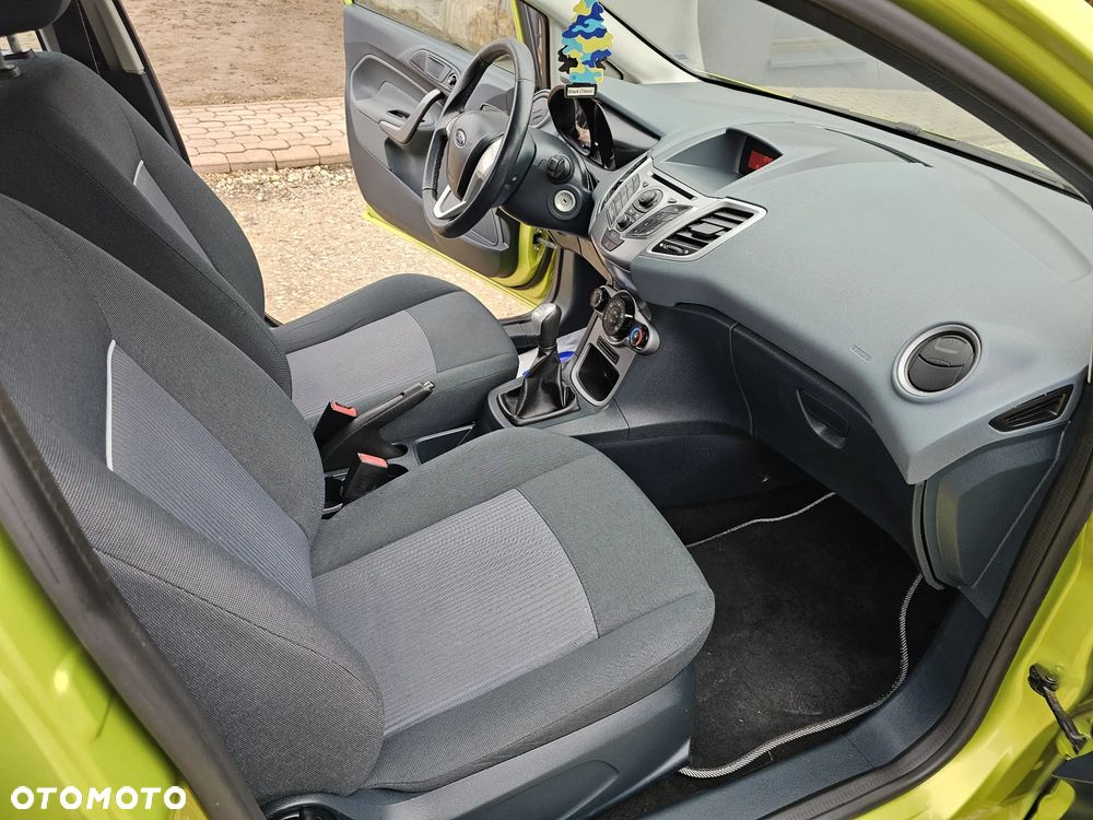 Ford Fiesta - 18