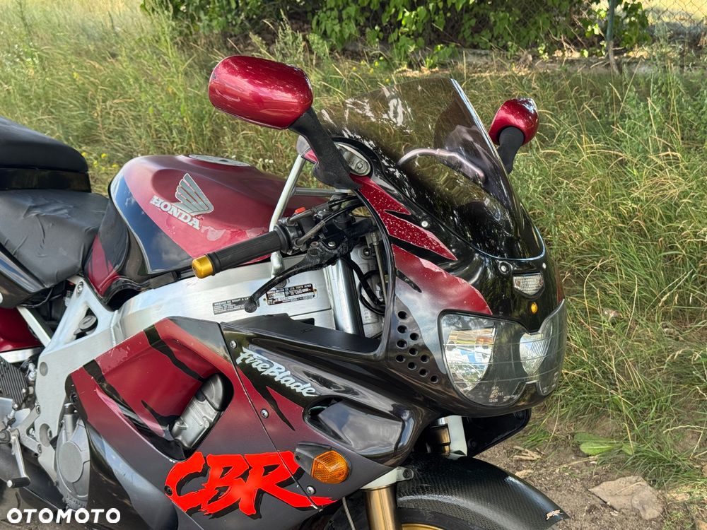 Honda CBR - 8