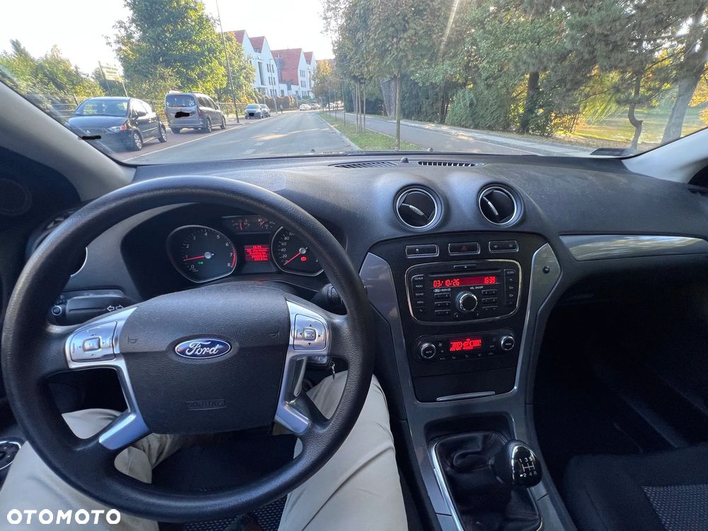 Ford Mondeo 2012 photo 4