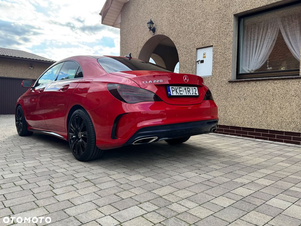 Mercedes-Benz CLA 220 4-Matic AMG Line - 5