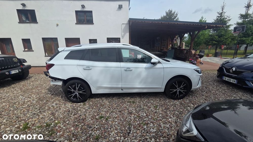 MG 5 Standard Luxury - 33