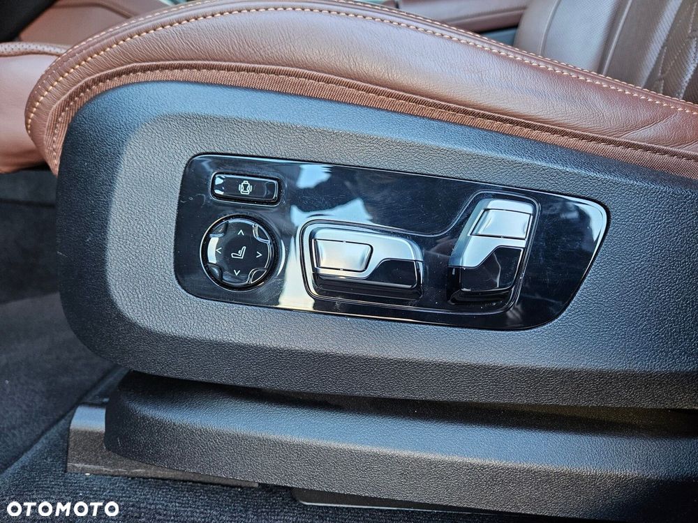 BMW X6 xDrive30d - 13