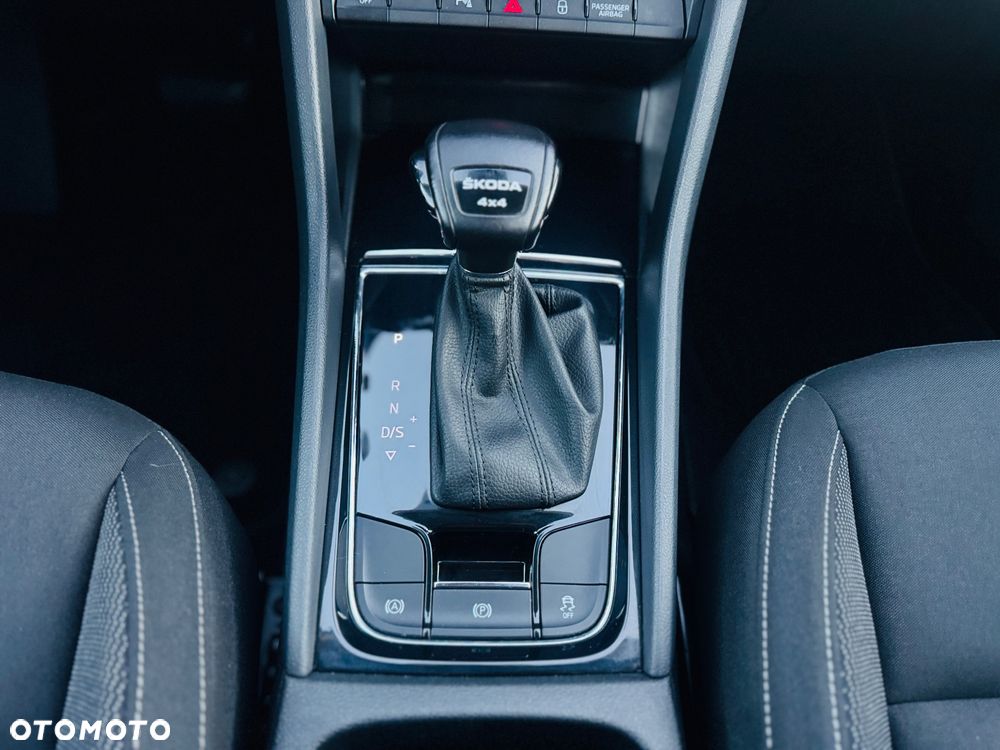 Skoda Karoq 2.0 TDI 4x4 DSG Selection - 14