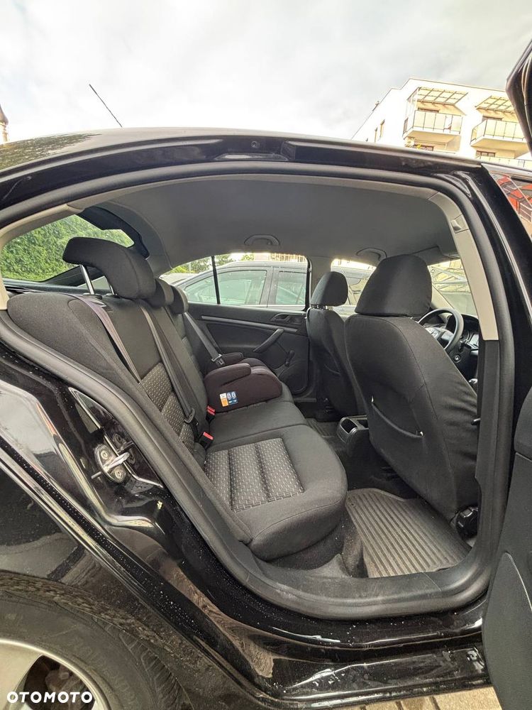 Skoda Octavia 1.6 Classic - 8