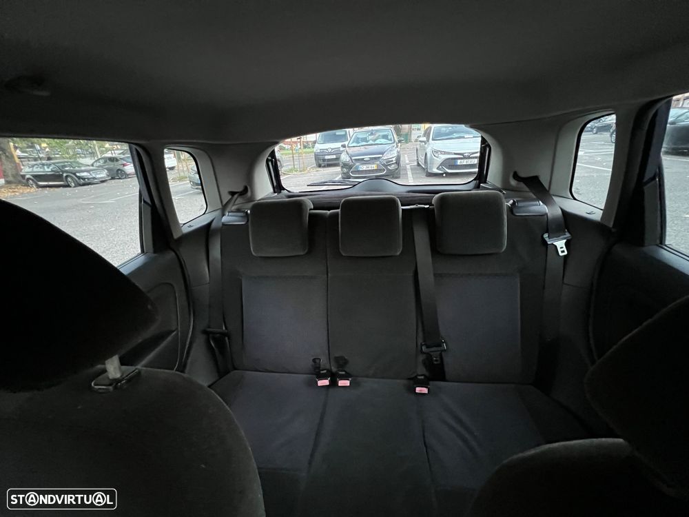 Ford Fiesta 1.25 Trend - 9