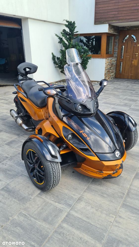 Can-Am Spyder - 6