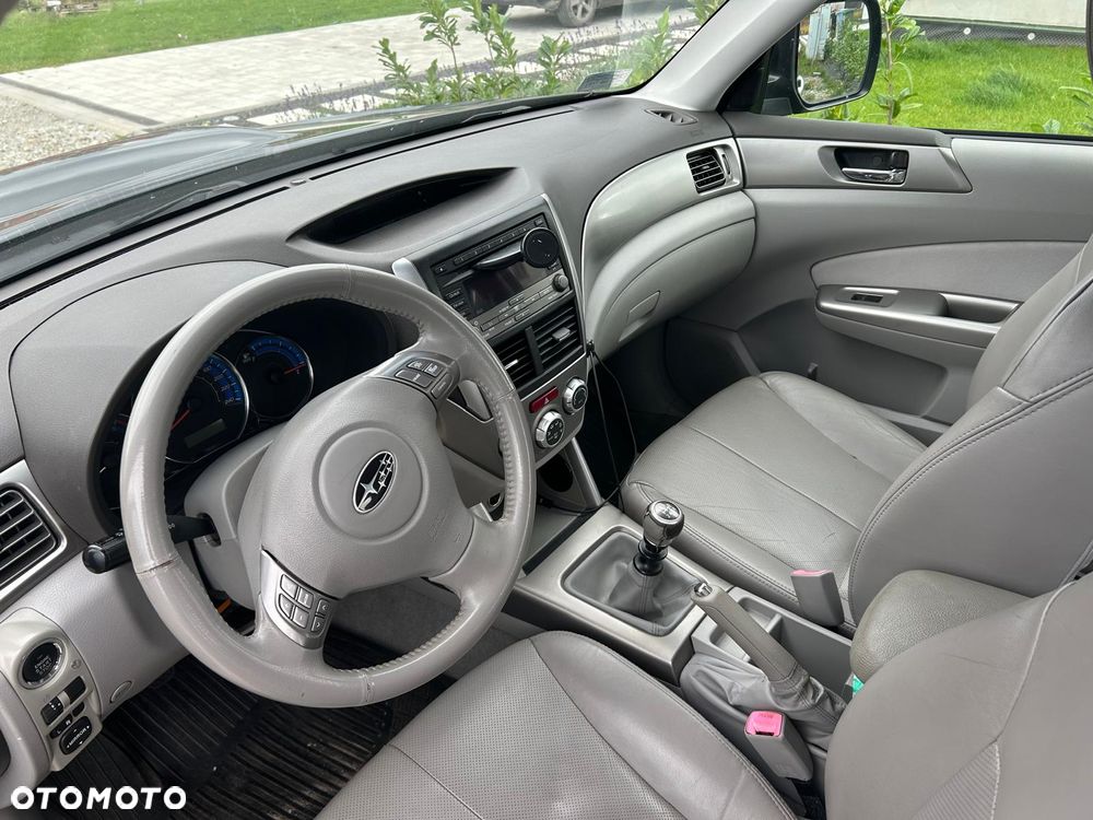 Subaru Forester 2.0D XA 000 - 7