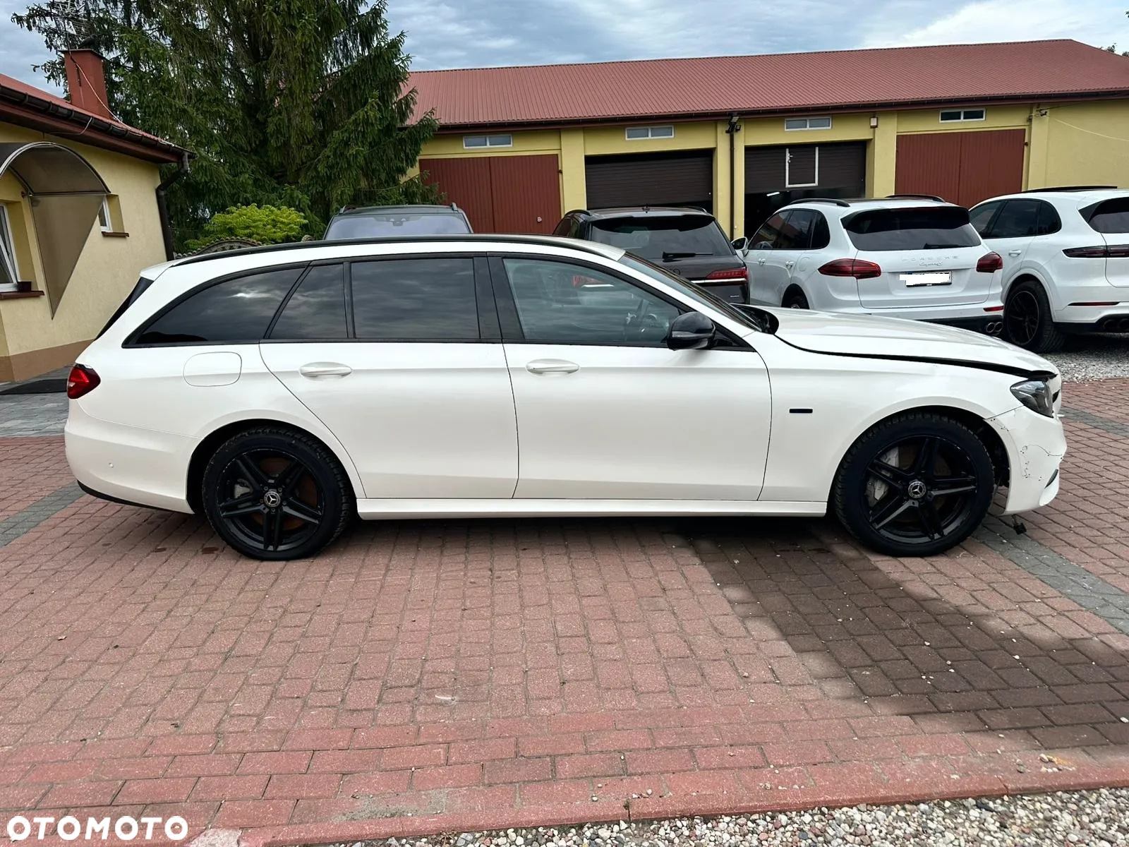 Mercedes-Benz Klasa E 300 de AMG/Avantgarde - 8