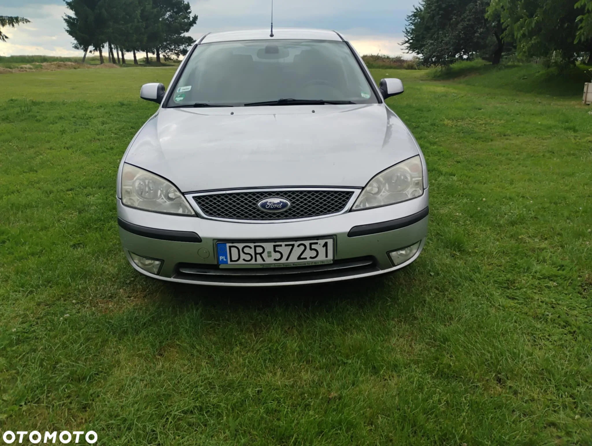 Ford Mondeo 1.8 Ghia - 8