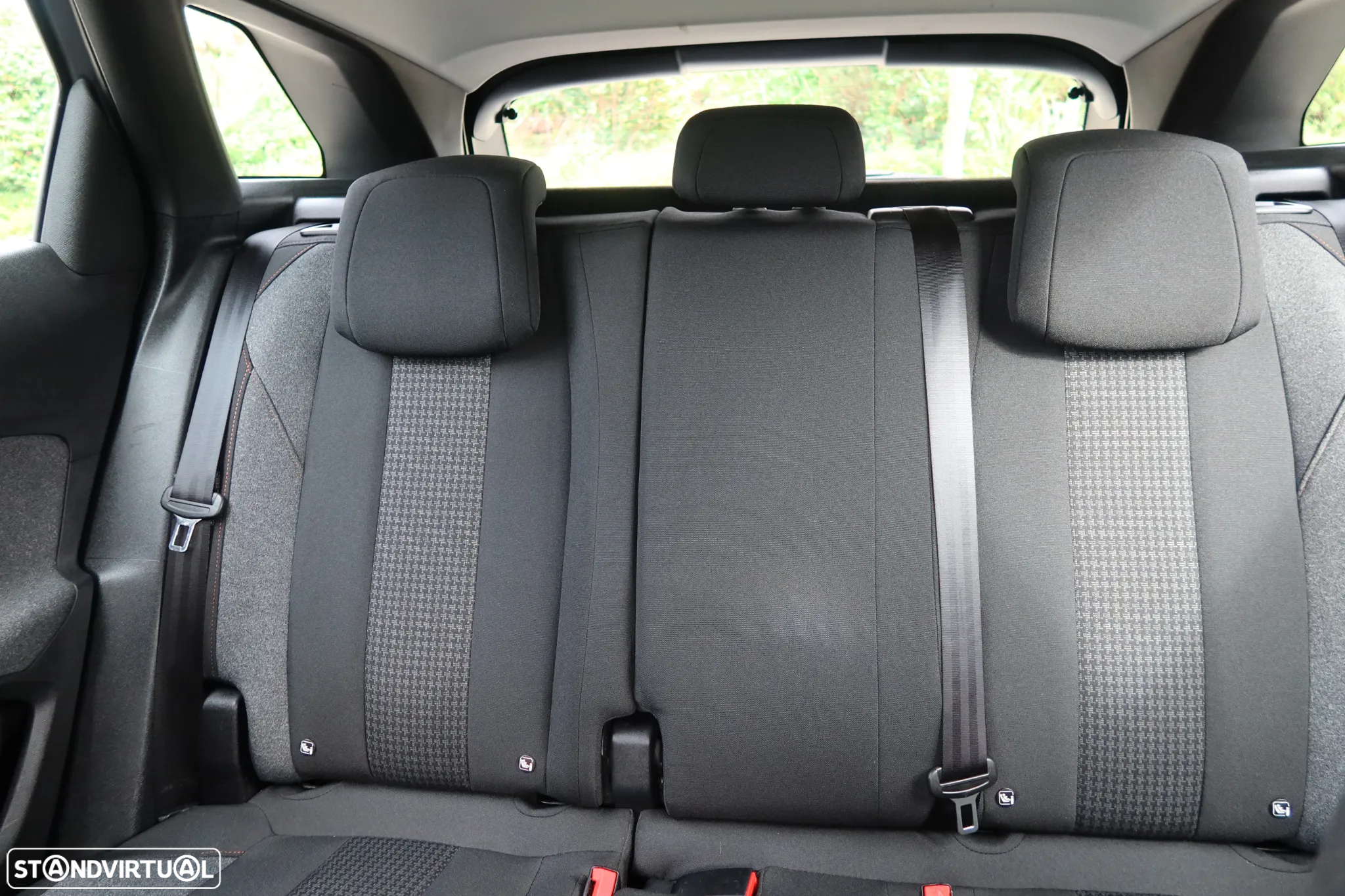 Peugeot 3008 1.5 BlueHDi Allure EAT8 - 25