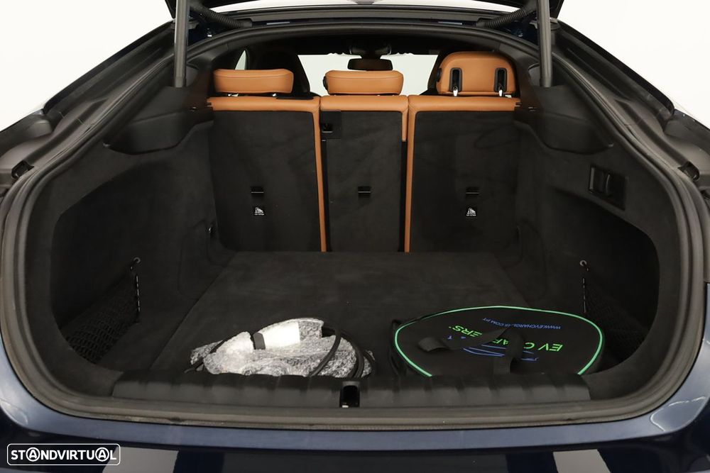 BMW i4 M50 - 28