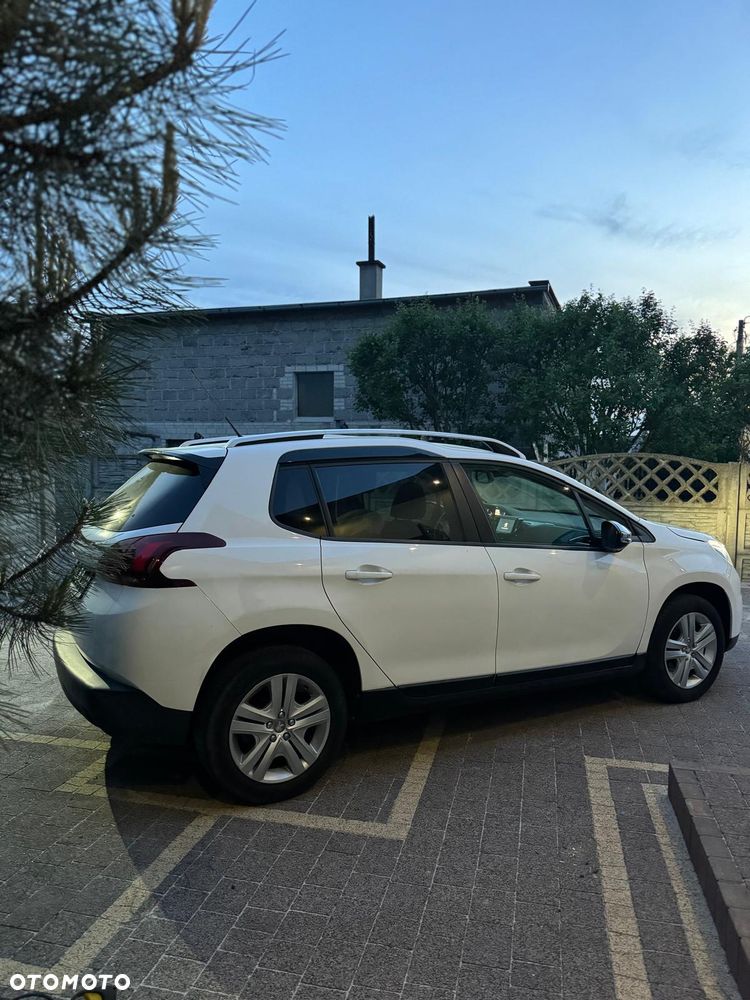 Peugeot 2008 PureTech 82 Allure - 5