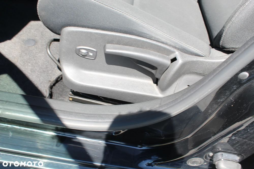 Renault Megane ENERGY TCe 115 Start & Stop Authentique - 12