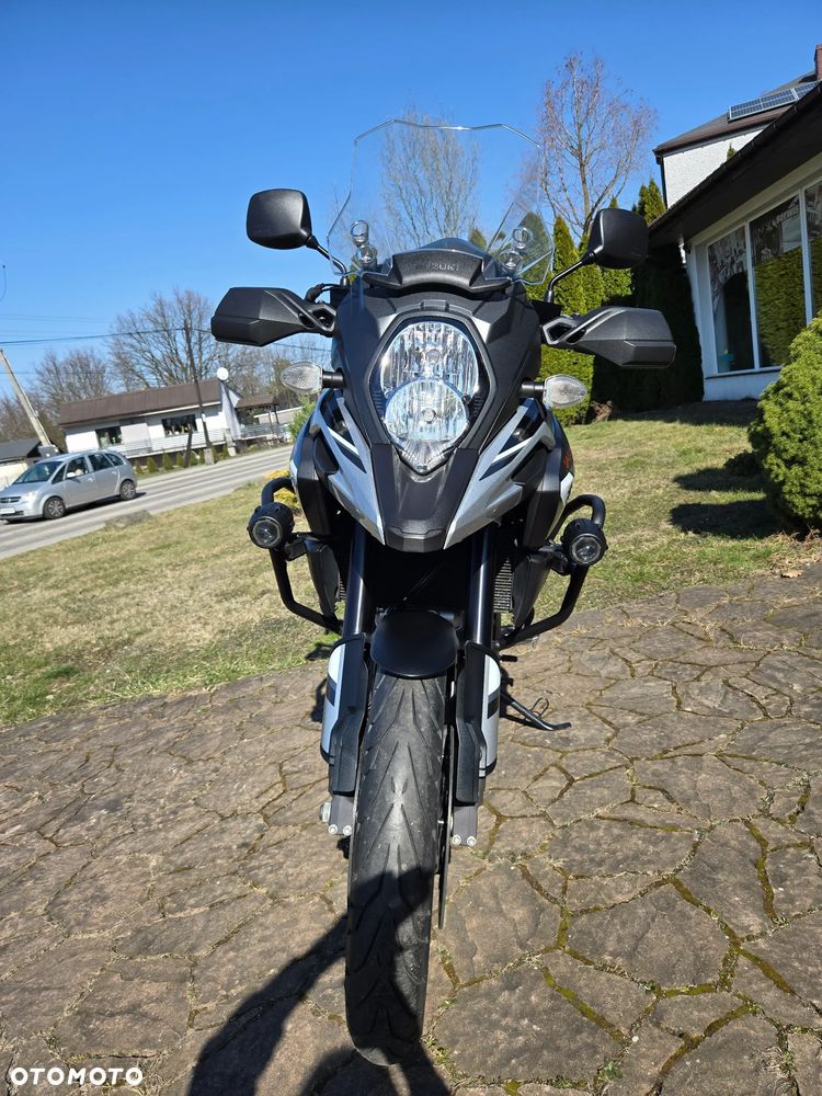 Suzuki V-STROM - 16