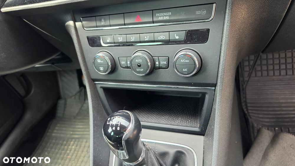 Seat Leon 1.4 TSI Start&Stop CONNECT - 28