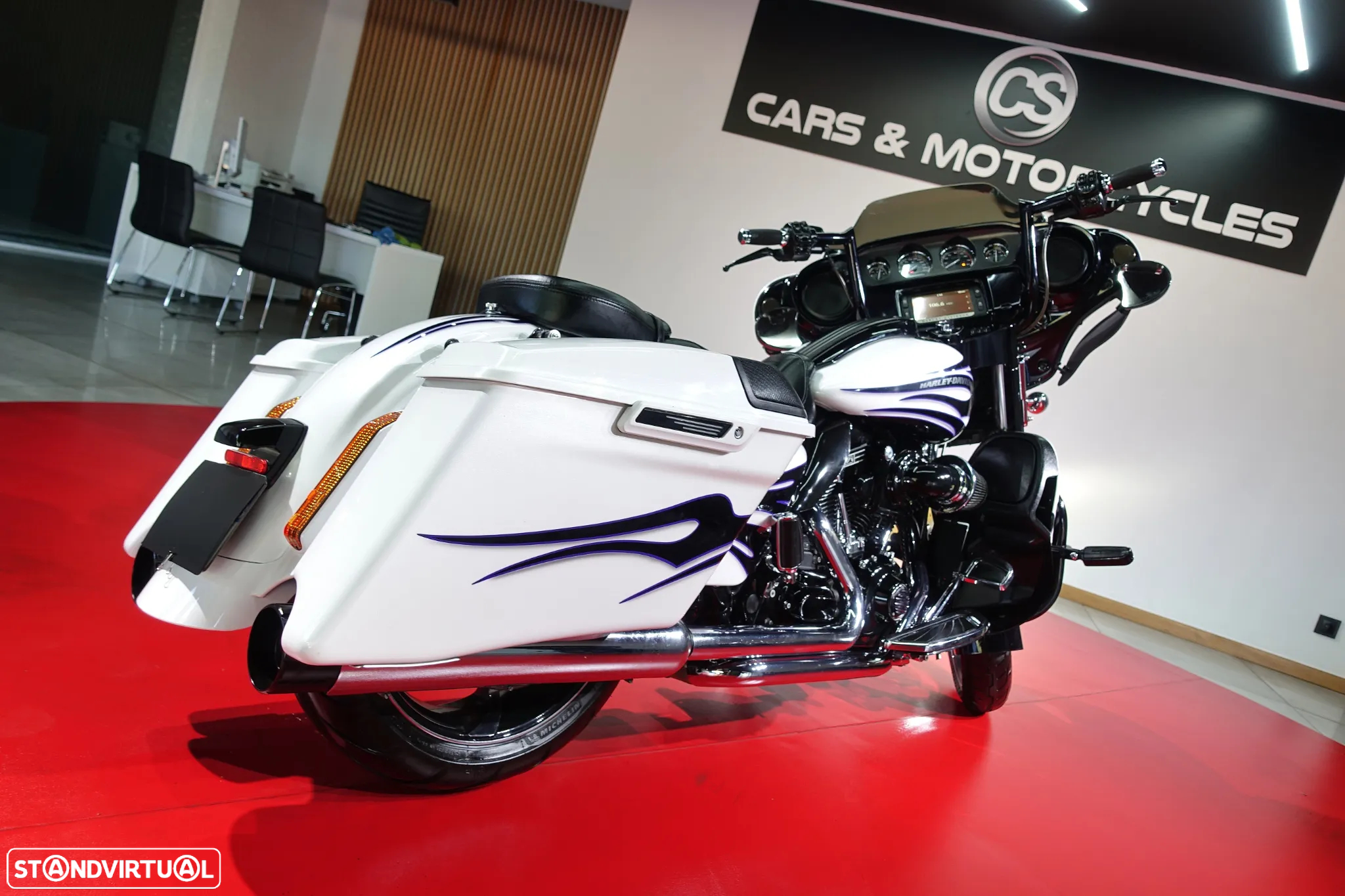 Harley-Davidson Street Glide Cvo 117ci Screaming Eagle - 21