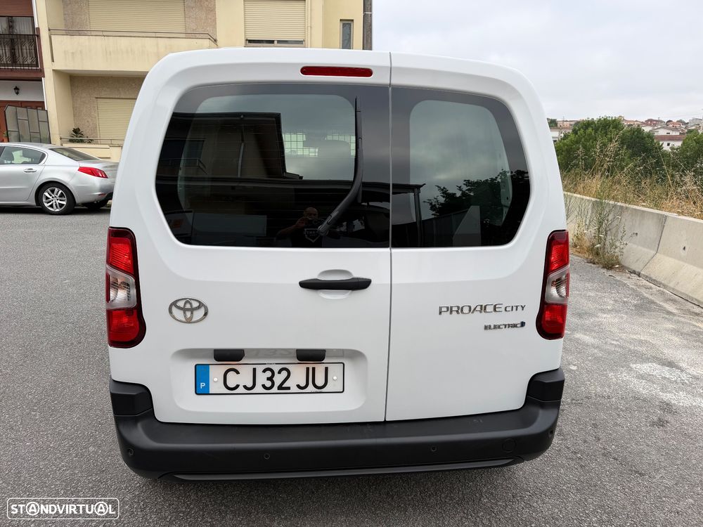 Toyota Proace City Eletrico - 12
