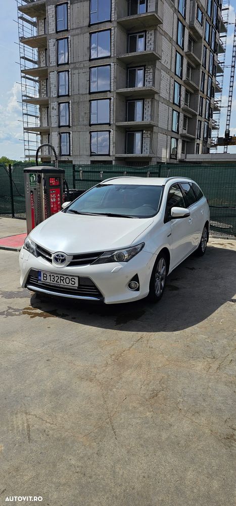 Toyota Auris - 1