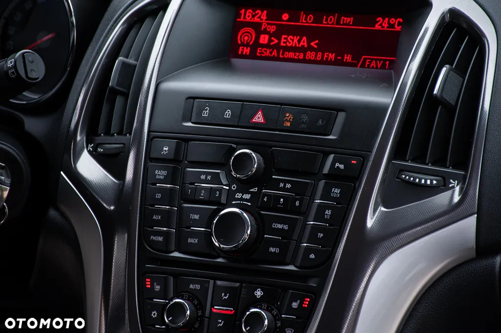 Opel Astra 1.6 Cosmo - 24