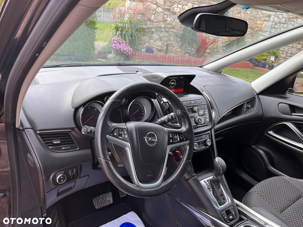 Opel Zafira 2.0 CDTI Cosmo - 19