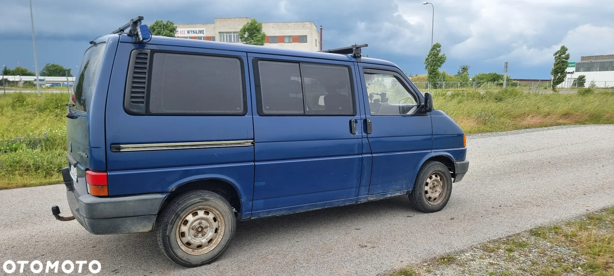 Volkswagen Caravelle - 8