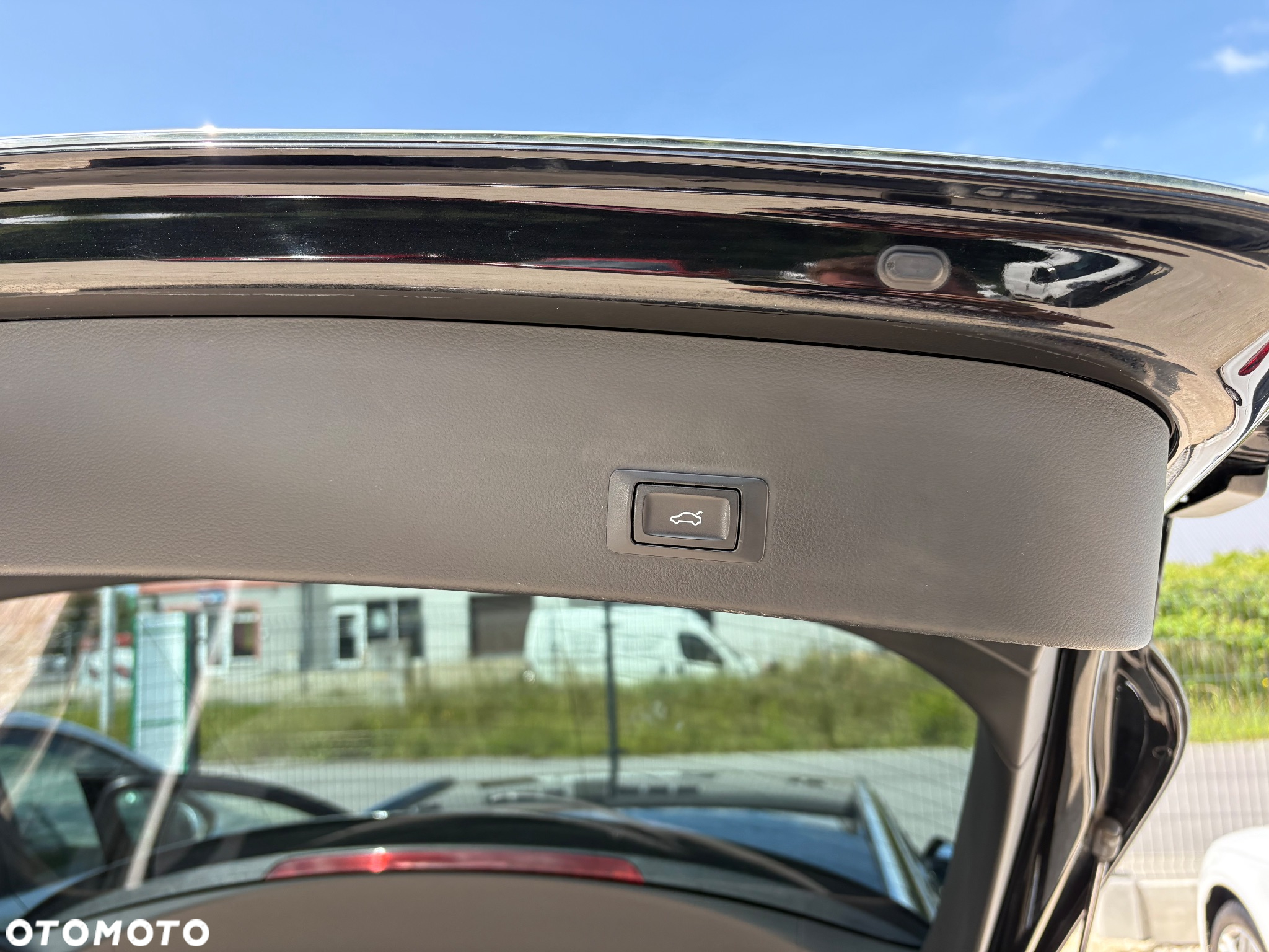 Audi A6 Avant 2.0 TDI Ultra S tronic - 17