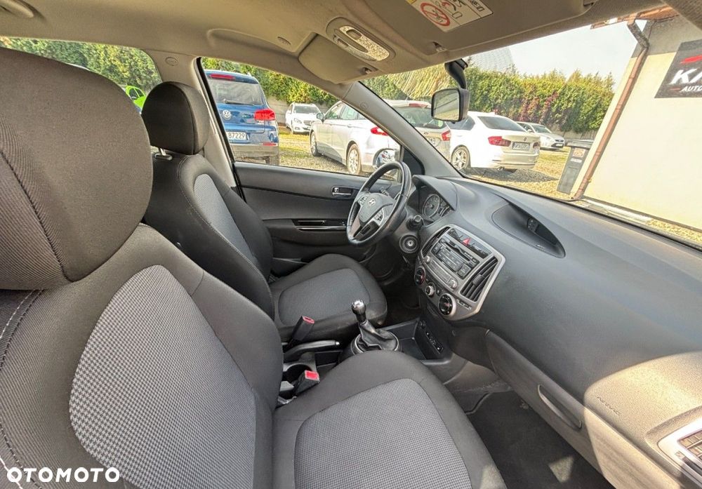 Hyundai i20 - 16
