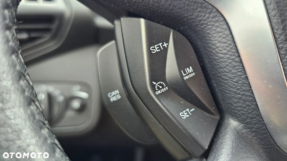 Ford Kuga 2.0 TDCi 2x4 Trend - 21