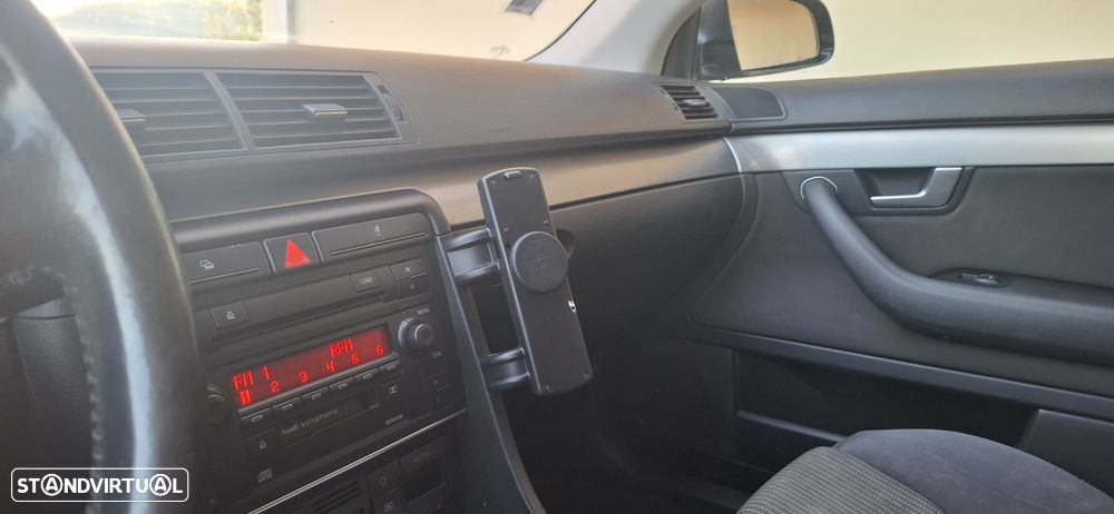 Audi A4 Avant - 11