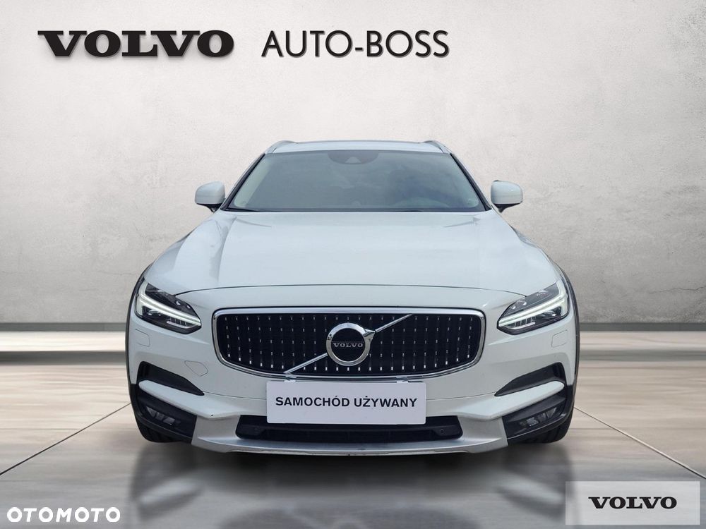 Volvo V90 Cross Country - 2