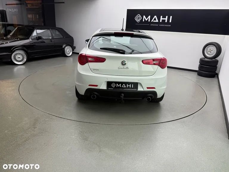 Alfa Romeo Giulietta 2.0 JTDM 20V TCT Speciale - 10