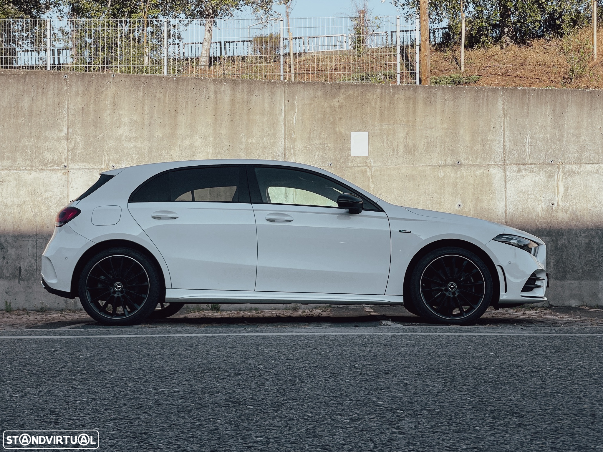 Mercedes-Benz A 250 e AMG Line - 7
