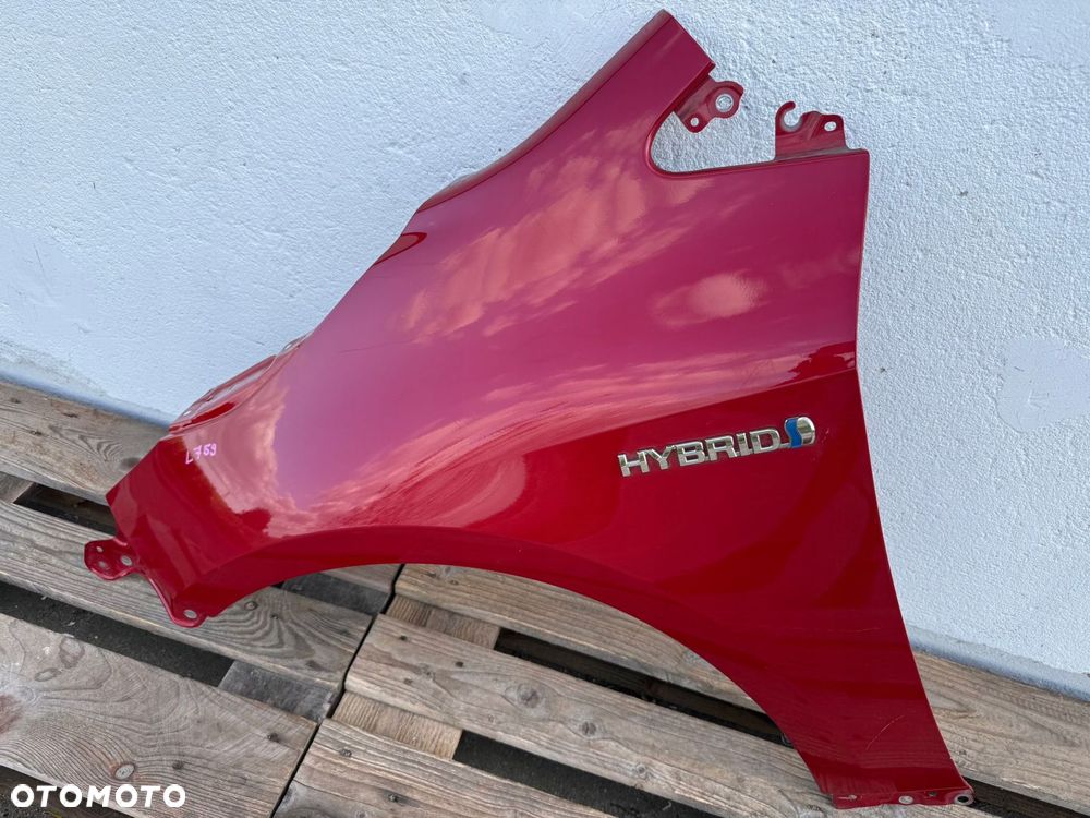 blotnik przod przedni lewy toyota corolla e21 sedan 2018- caly oryginalny - 2