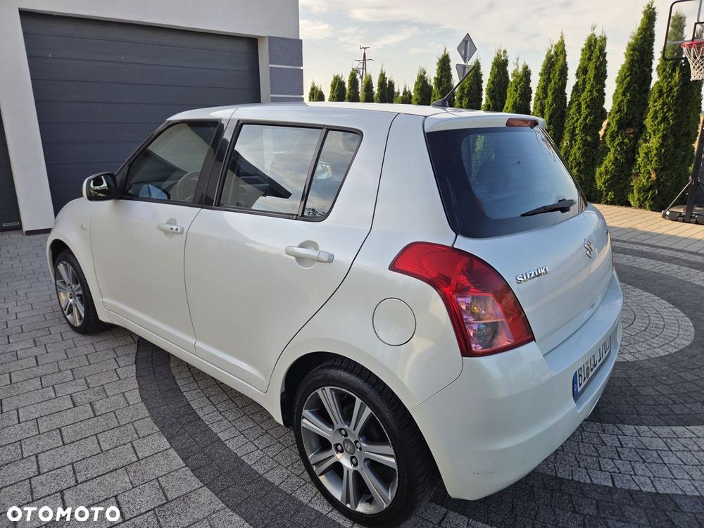 Suzuki Swift - 8