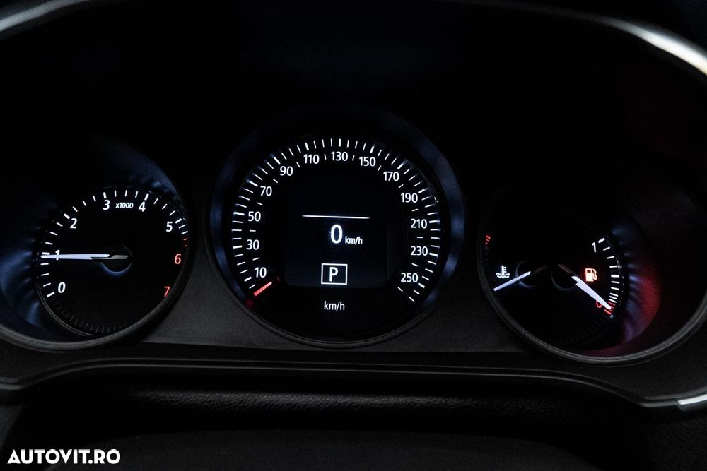 Renault Megane TCe 140 GPF EDC ZEN - 28