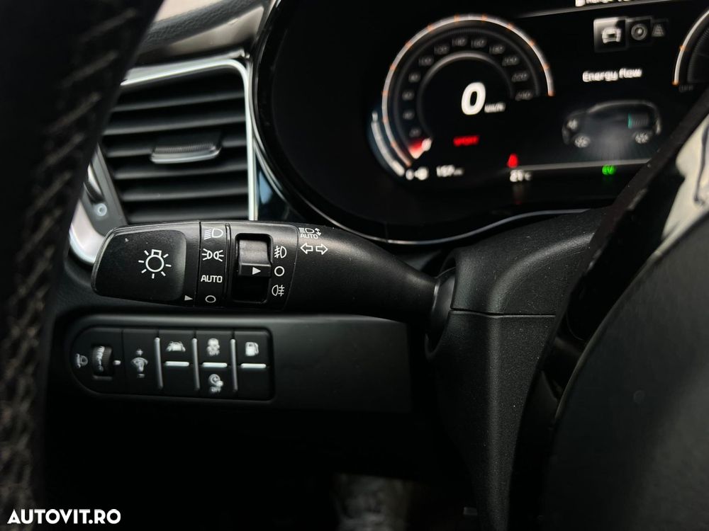 Kia XCeed - 31