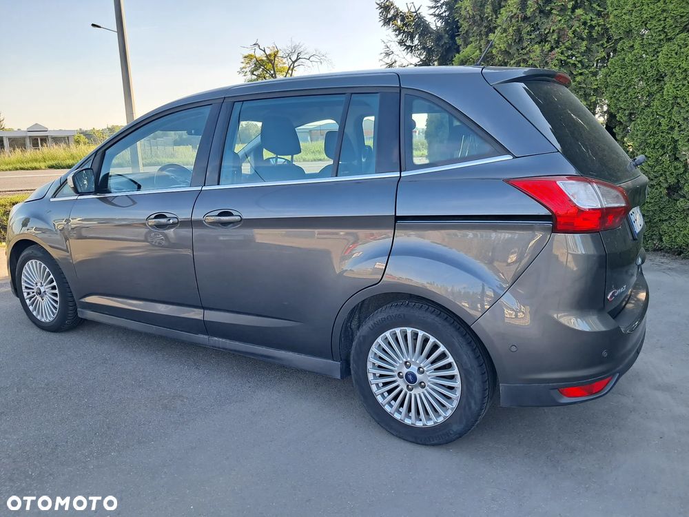 Ford Grand C-MAX - 3