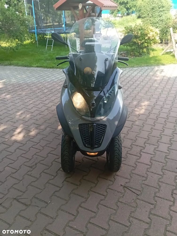 Piaggio MP-3 - 6