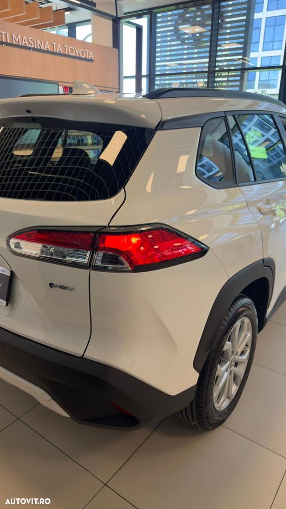 Toyota Corolla Cross 1.8 VVT-i Comfort - 9