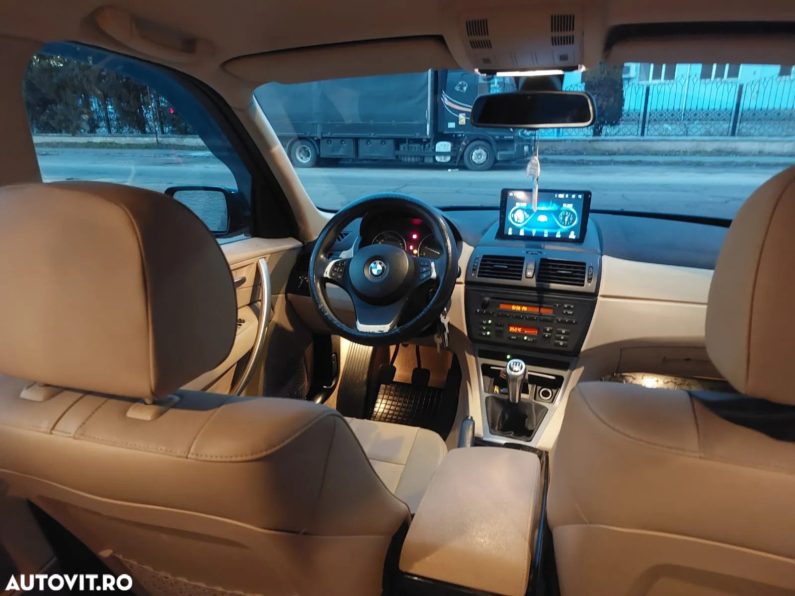 BMW X3 2.0d - 8