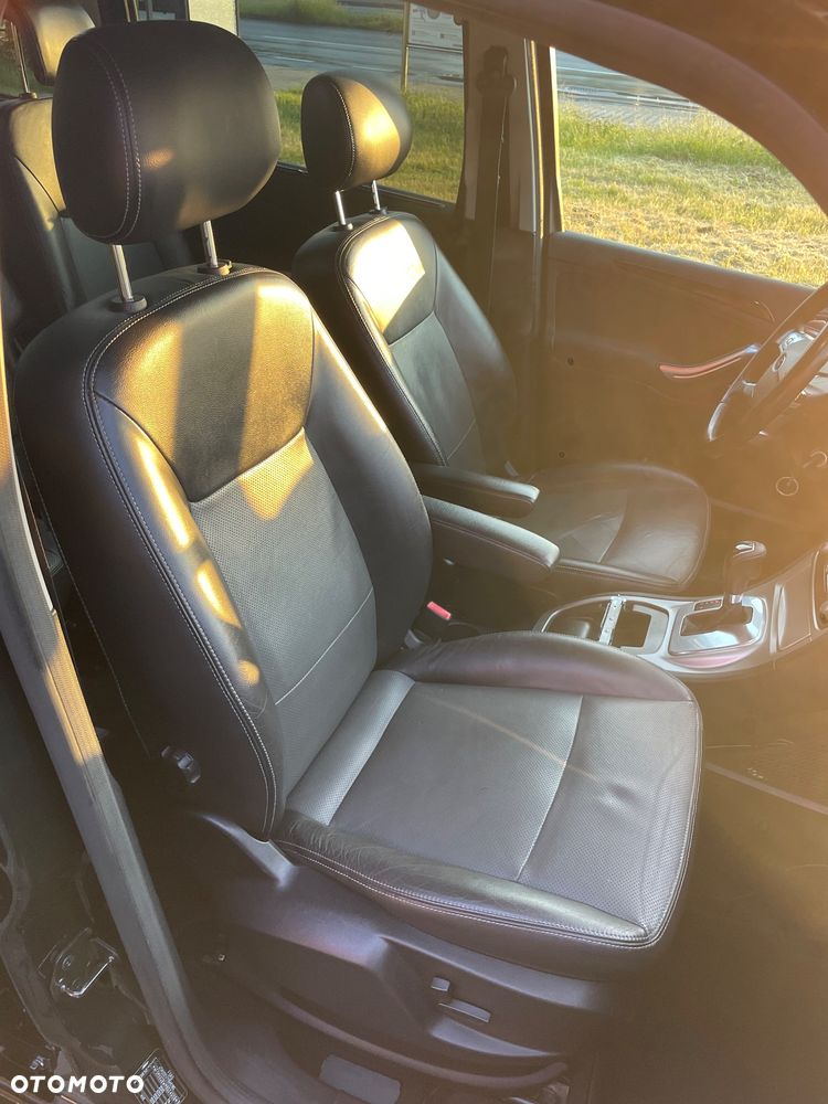Ford Galaxy 2.0 TDCi Ghia - 16