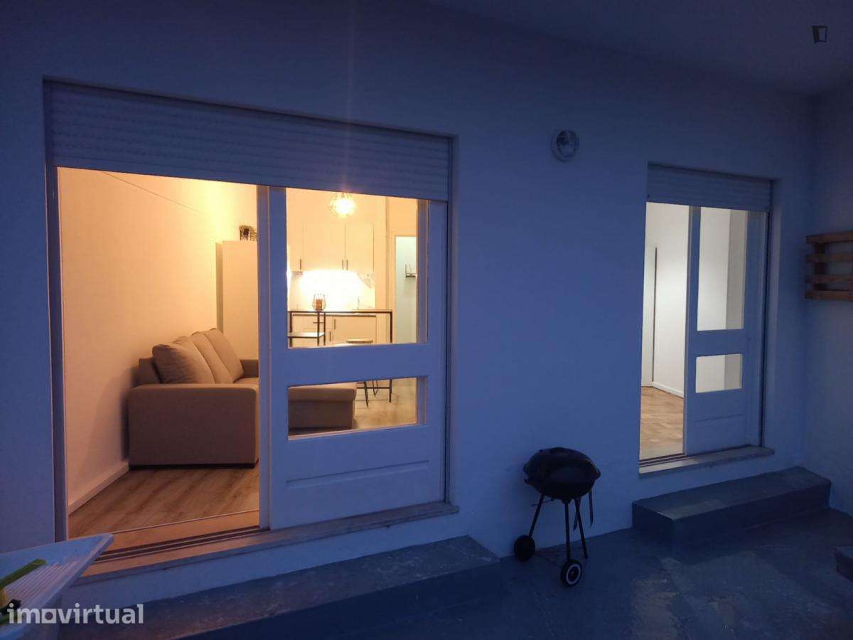 Apartamento com 1 quartos - localizado em Paranhos Porto - Grande imagem: 5/16