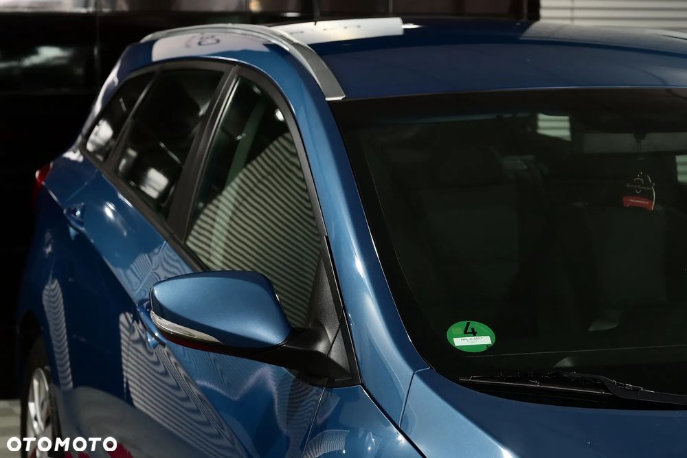 Hyundai i30 blue 1.6 CRDi Trend - 37